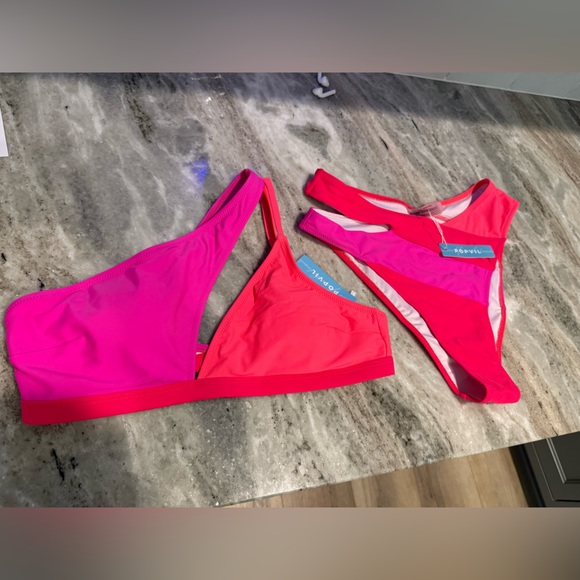 Other - 🟡 Pink and Red Bikini Set cut out detail NWT